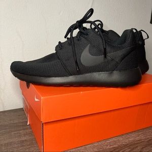 Nike Roshe Ones